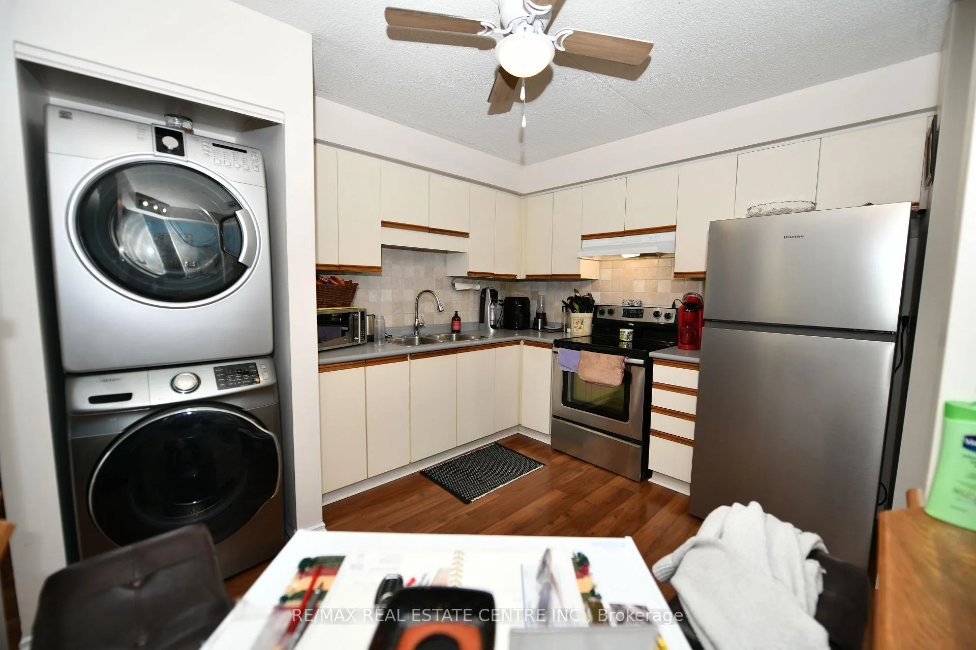 Photo 6 of Unit 206, 266 Overlea Drive, Kitchener, Victoria Hills — HOMEH