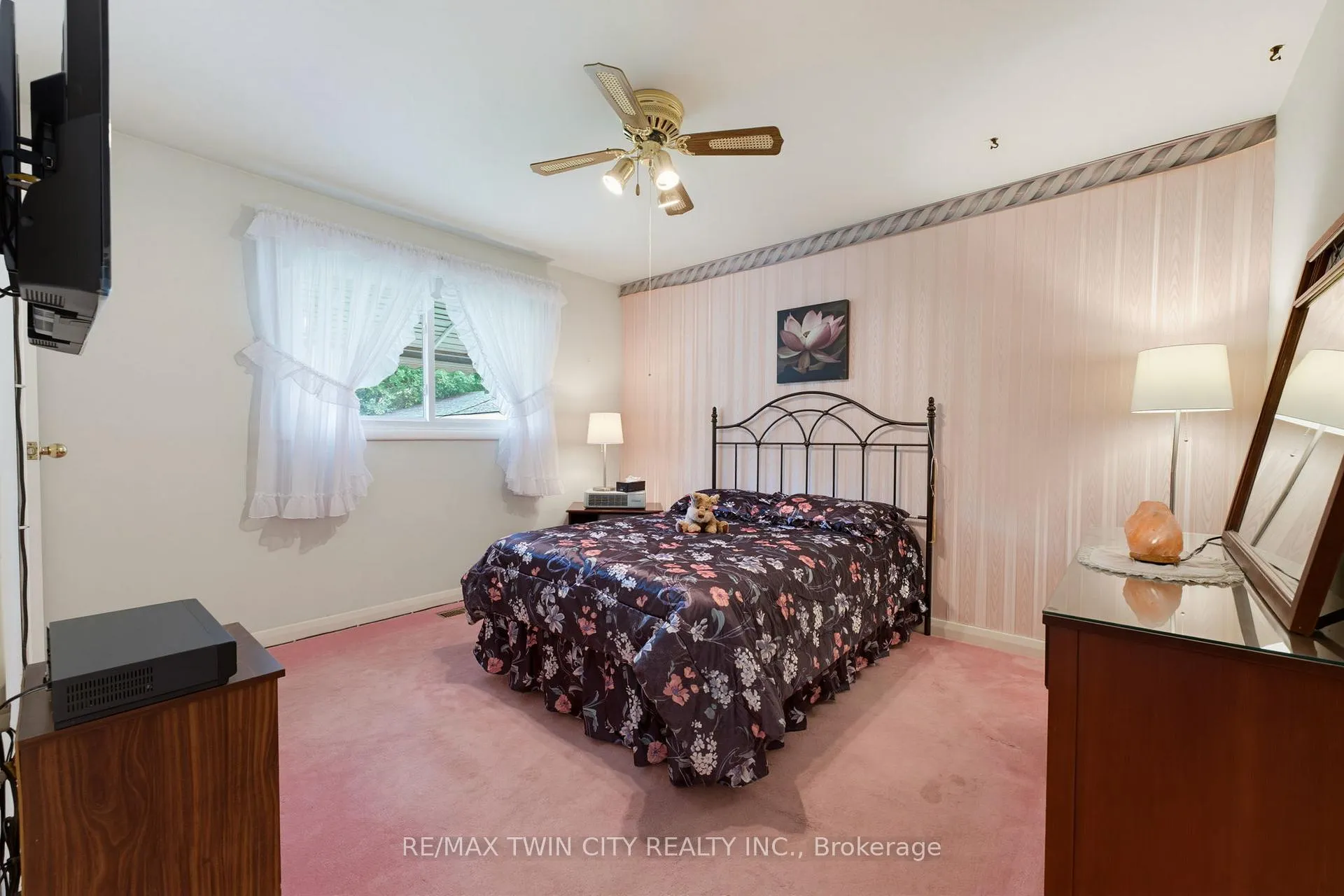 Photo 17 of 42 Highman Avenue, Cambridge — HOMEH