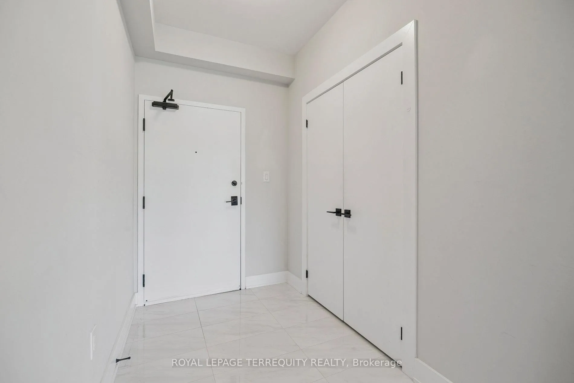 Photo 16 of Unit 102, 6 Spice Way, Barrie, Rural Barrie Southeast — HOMEH