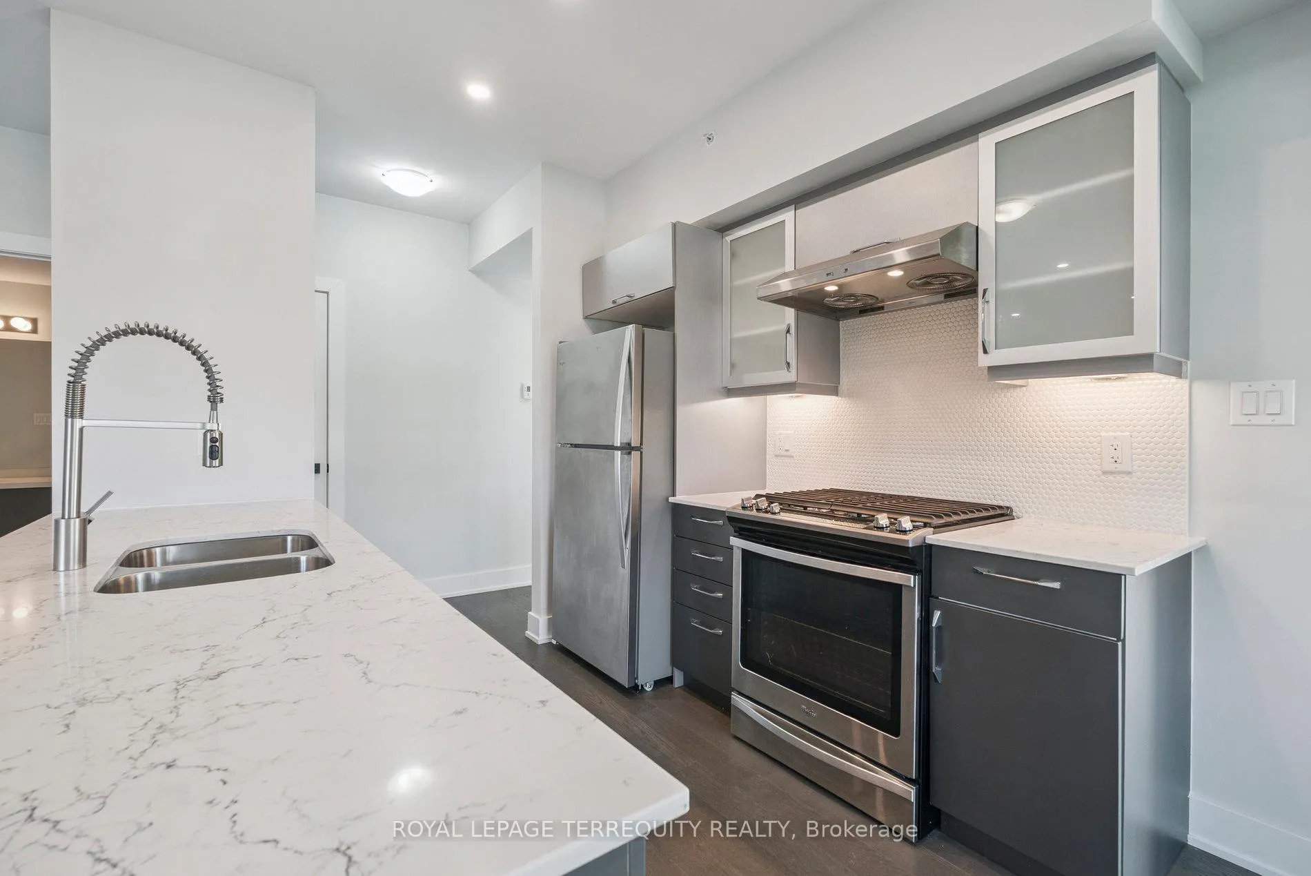 Photo 24 of Unit 102, 6 Spice Way, Barrie, Rural Barrie Southeast — HOMEH