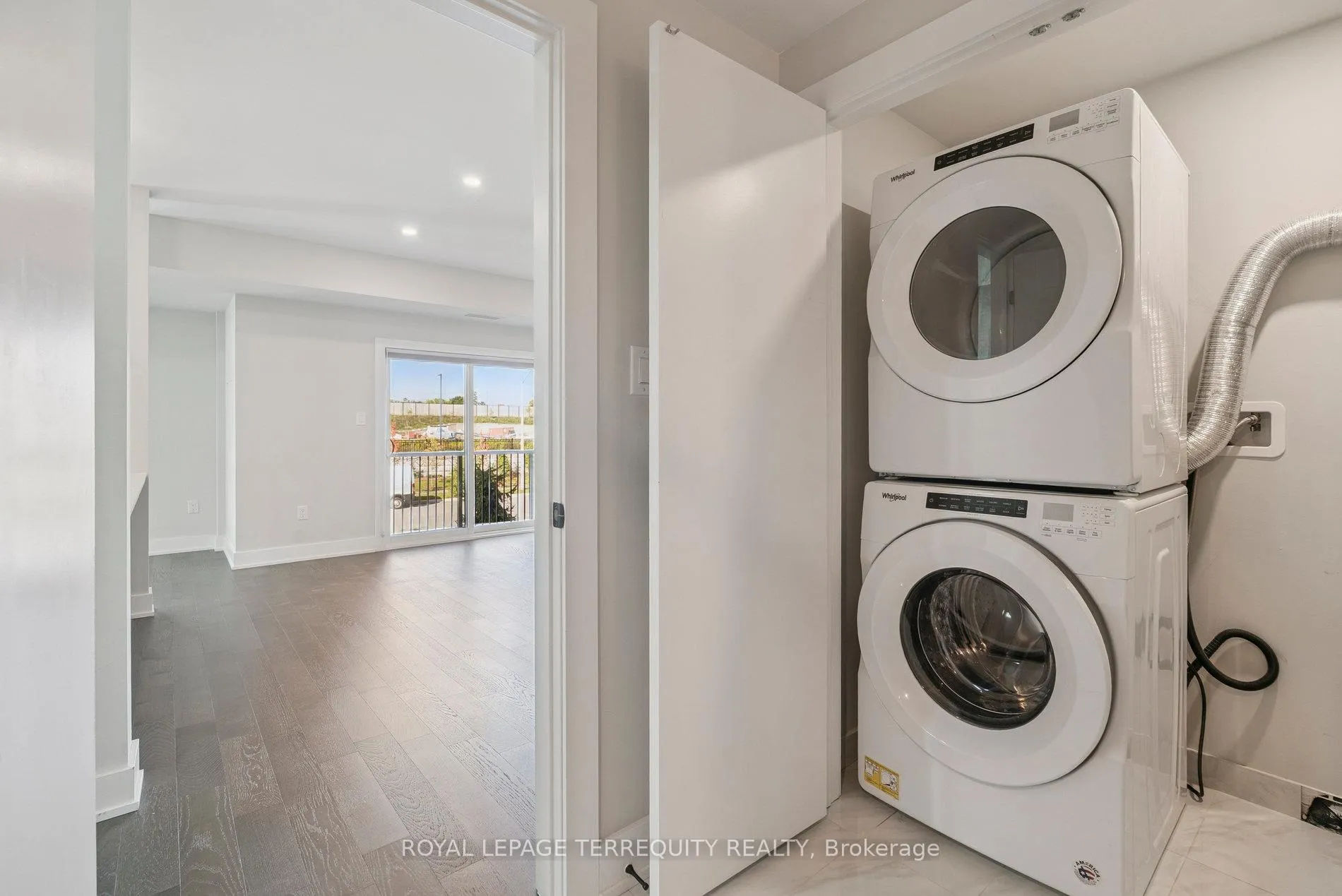 Photo 39 of Unit 102, 6 Spice Way, Barrie, Rural Barrie Southeast — HOMEH