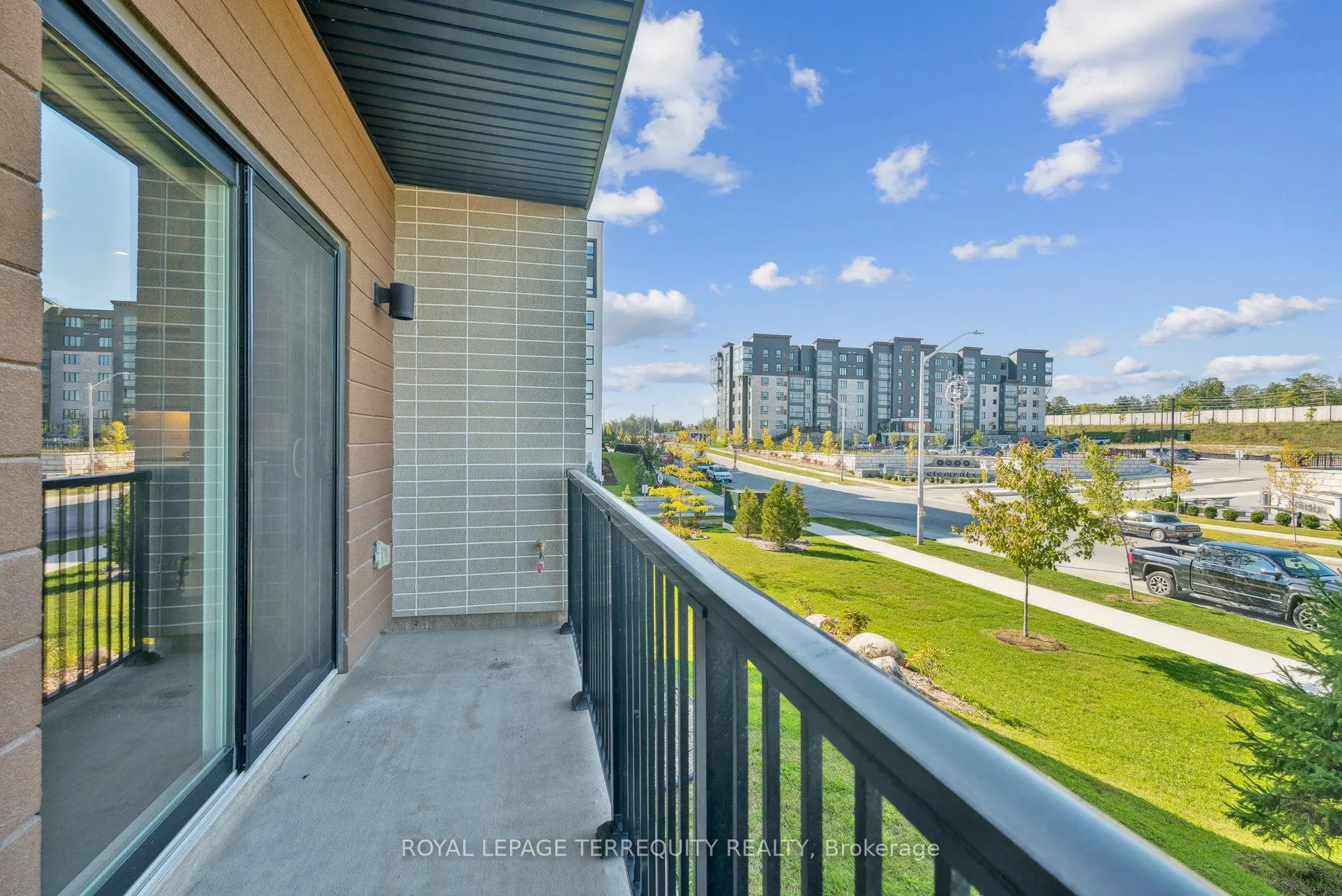 Photo 43 of Unit 102, 6 Spice Way, Barrie, Rural Barrie Southeast — HOMEH