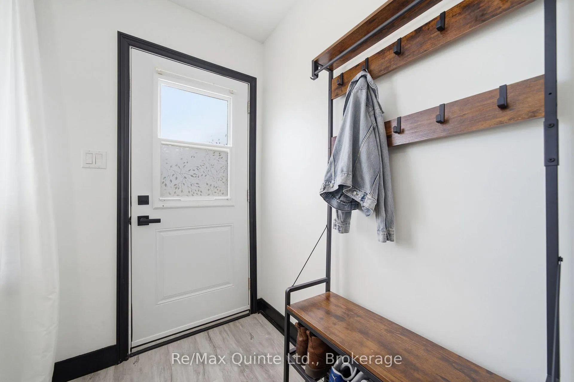 Photo 7 of 261 Sidney Street, Quinte West, Trenton Ward — HOMEH