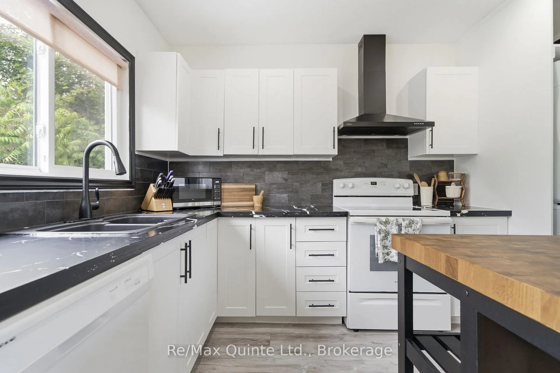 Photo 20 of 261 Sidney Street, Quinte West, Trenton Ward — HOMEH