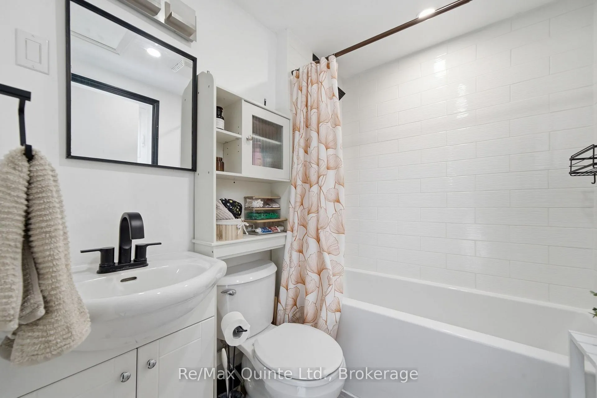 Photo 25 of 261 Sidney Street, Quinte West, Trenton Ward — HOMEH