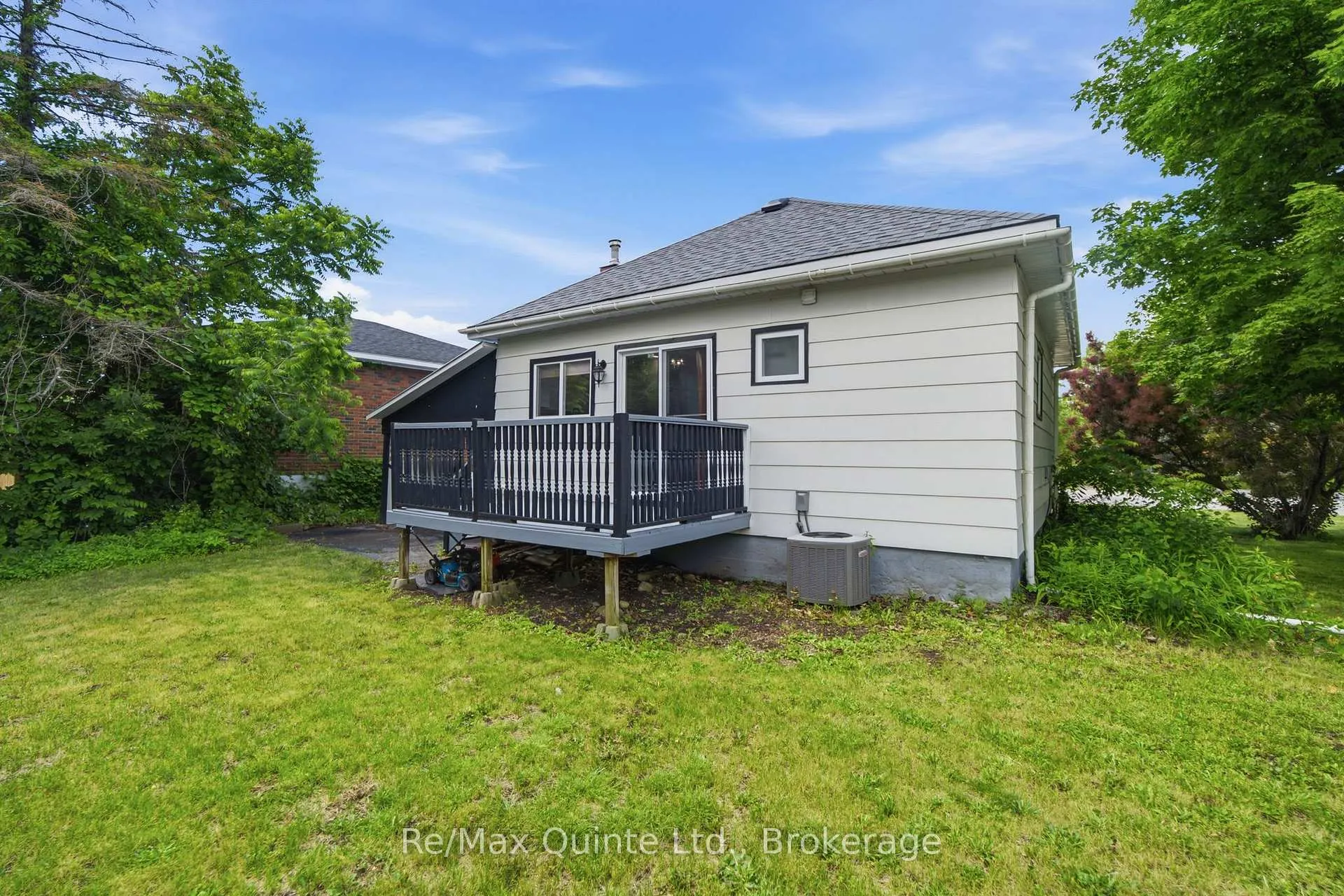 Photo 42 of 261 Sidney Street, Quinte West, Trenton Ward — HOMEH