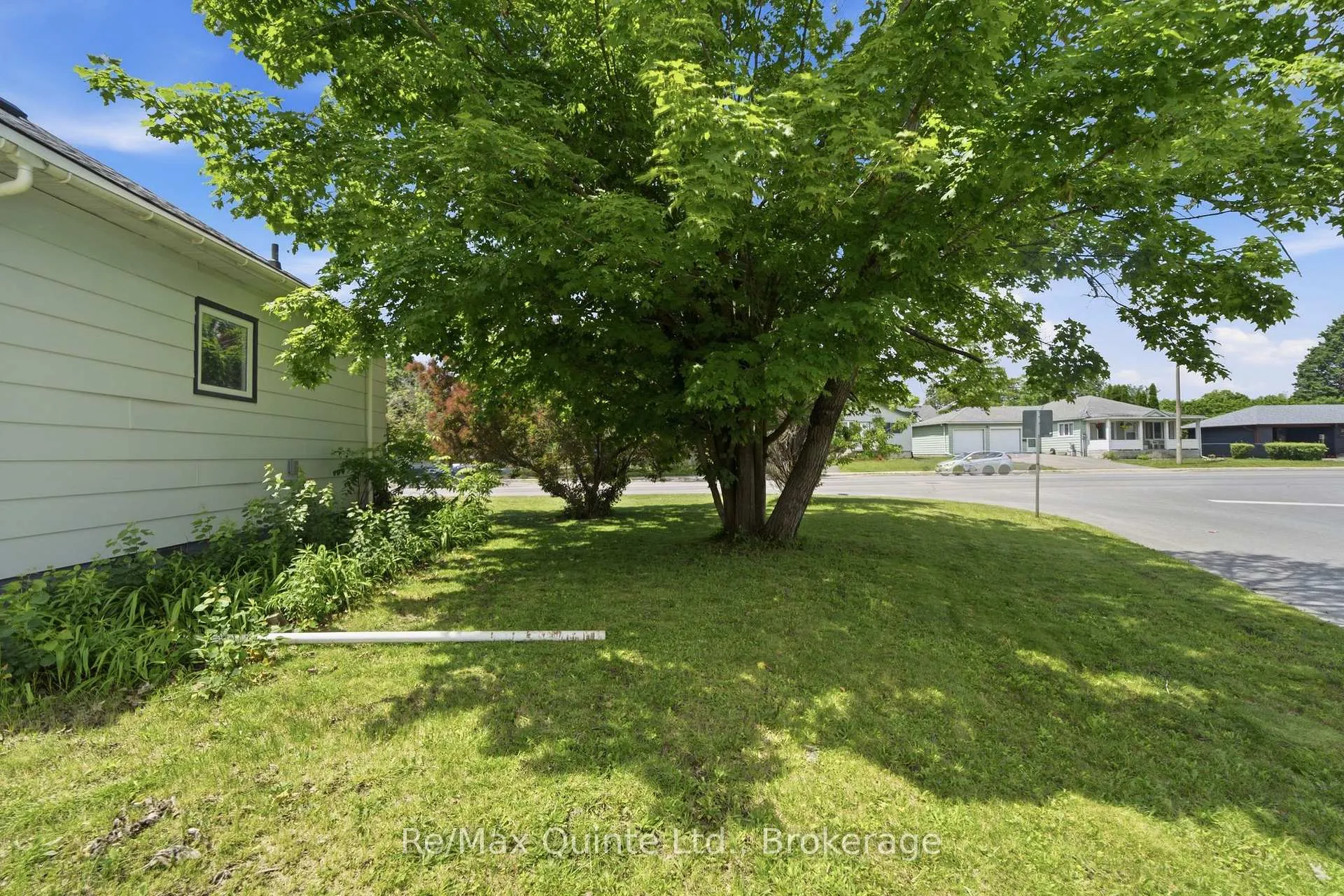 Photo 44 of 261 Sidney Street, Quinte West, Trenton Ward — HOMEH