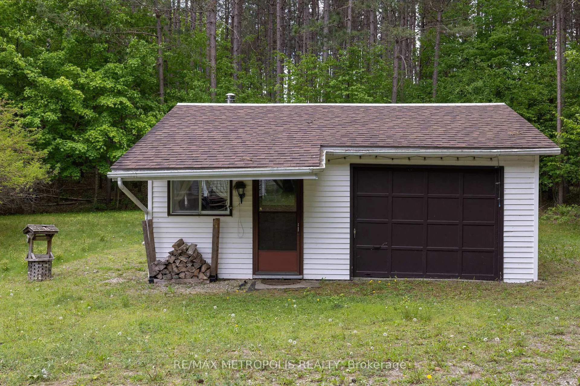Photo 4 of Unit 114, 763 Narrows Lock Road, Rideau Lakes, Rideau Lakes (North Crosby) Twp — HOMEH