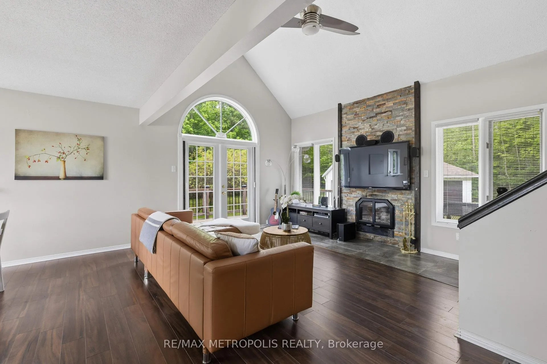 Photo 6 of Unit 114, 763 Narrows Lock Road, Rideau Lakes, Rideau Lakes (North Crosby) Twp — HOMEH