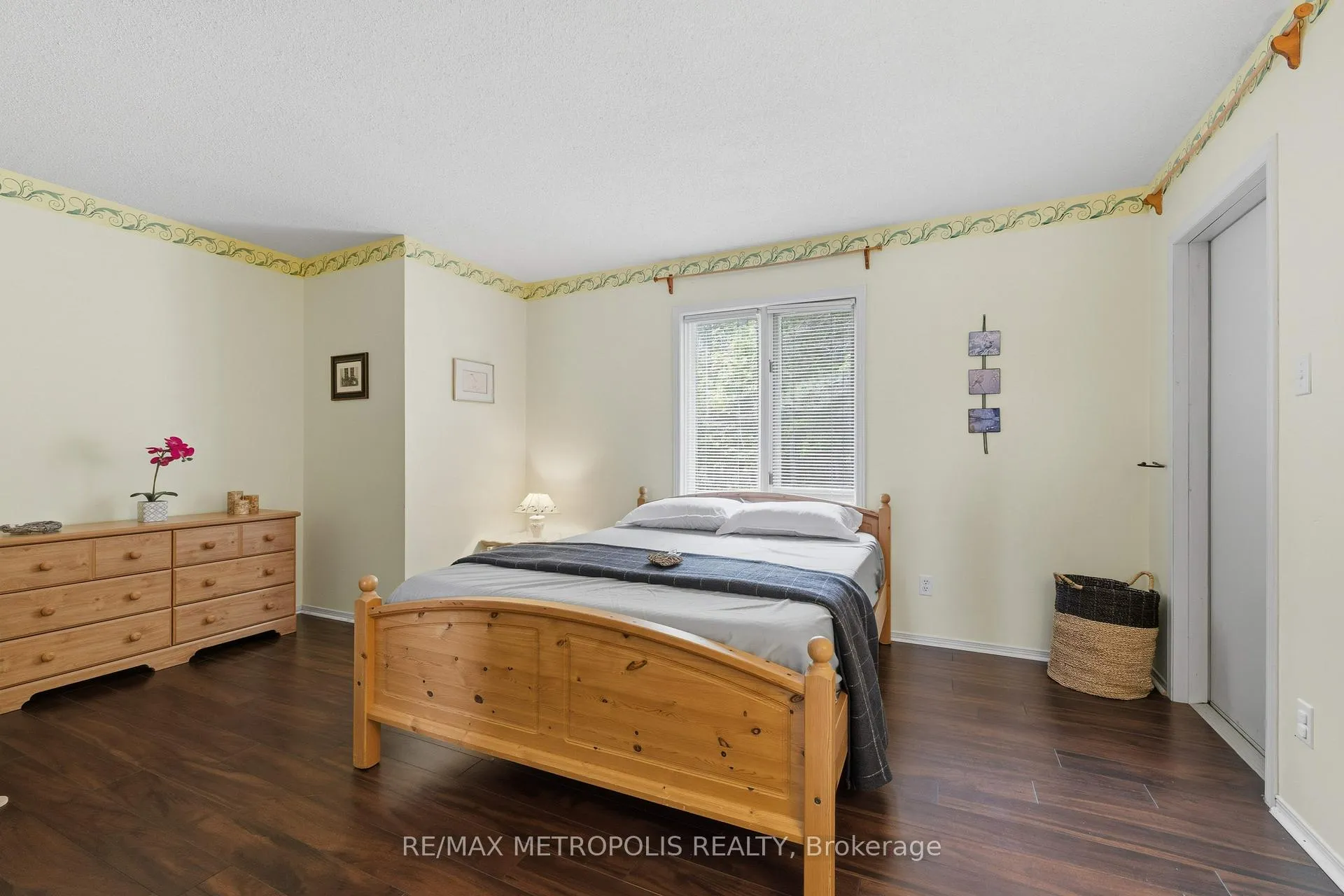 Photo 19 of Unit 114, 763 Narrows Lock Road, Rideau Lakes, Rideau Lakes (North Crosby) Twp — HOMEH