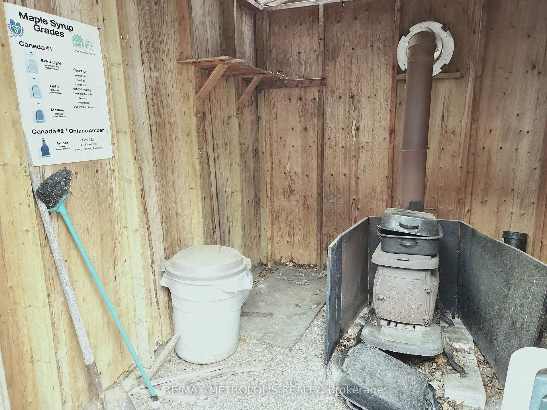 Photo 37 of Unit 114, 763 Narrows Lock Road, Rideau Lakes, Rideau Lakes (North Crosby) Twp — HOMEH