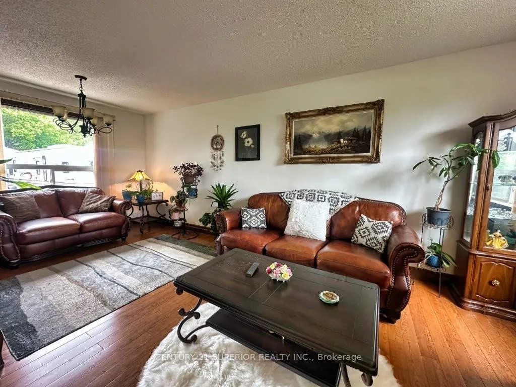 Photo 6 of 242 Empire Ave, Thunder Bay, Westfort — HOMEH