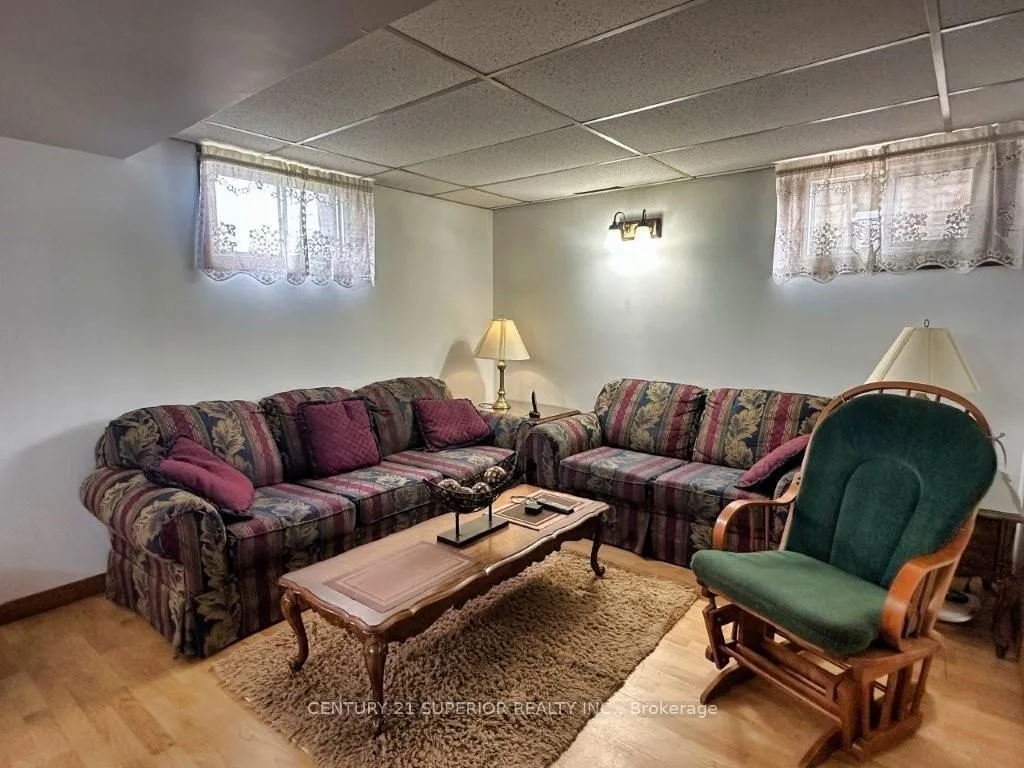 Photo 27 of 242 Empire Ave, Thunder Bay, Westfort — HOMEH
