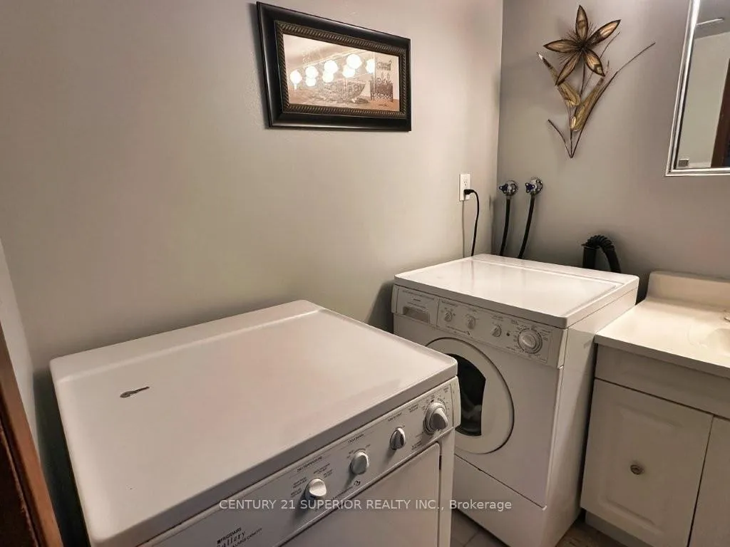Photo 32 of 242 Empire Ave, Thunder Bay, Westfort — HOMEH