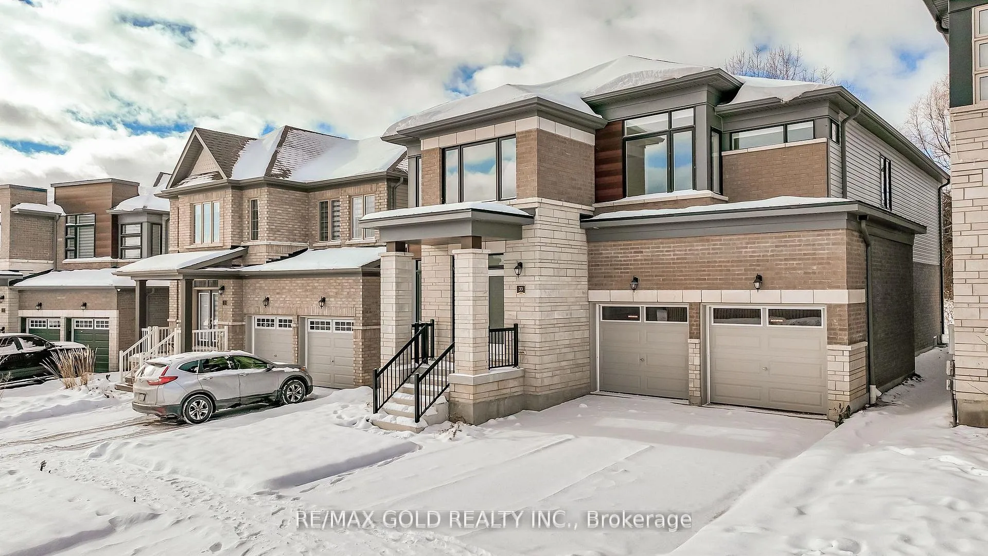 Photo 2 of 33 Gilham Way, Brant, Paris — HOMEH