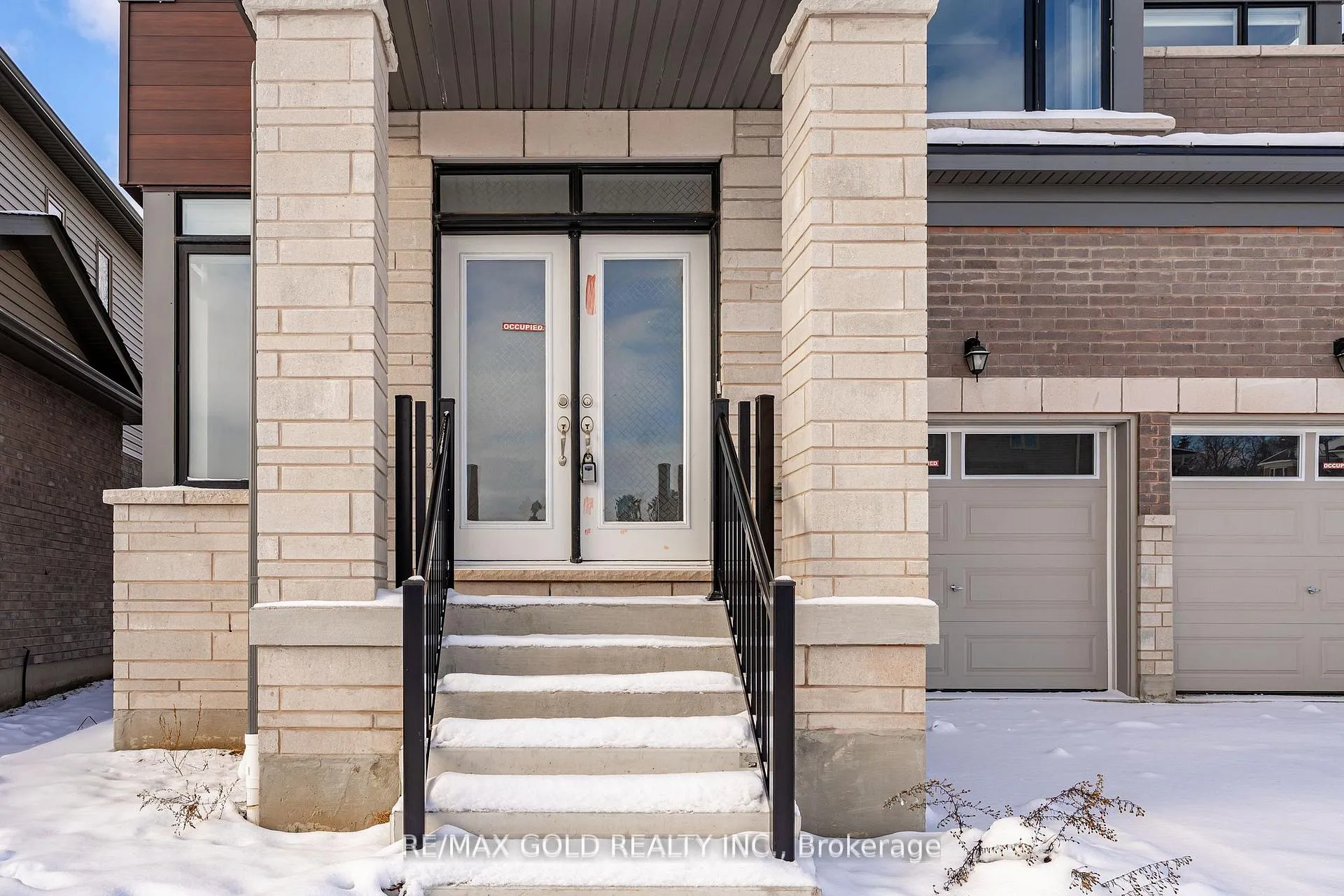 Photo 4 of 33 Gilham Way, Brant, Paris — HOMEH