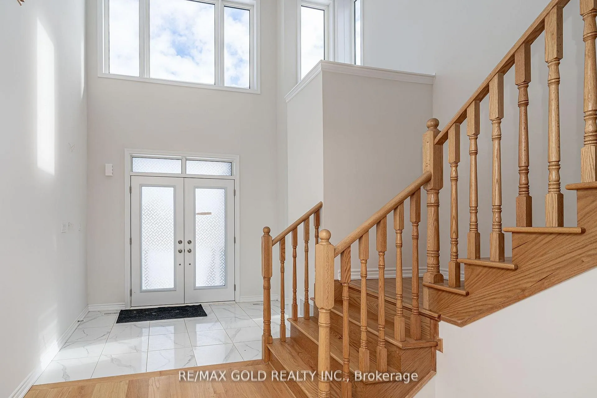 Photo 6 of 33 Gilham Way, Brant, Paris — HOMEH