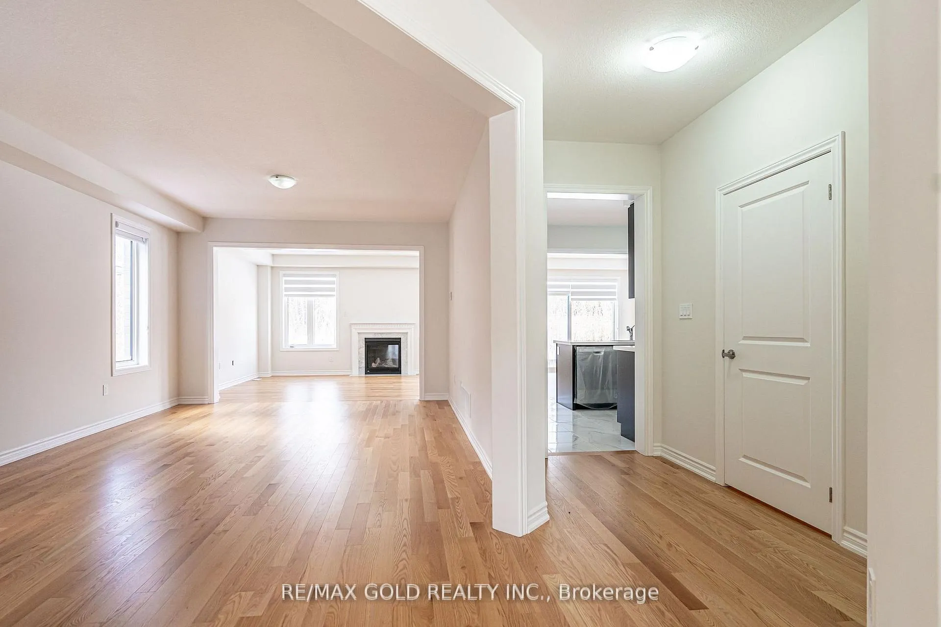 Photo 7 of 33 Gilham Way, Brant, Paris — HOMEH