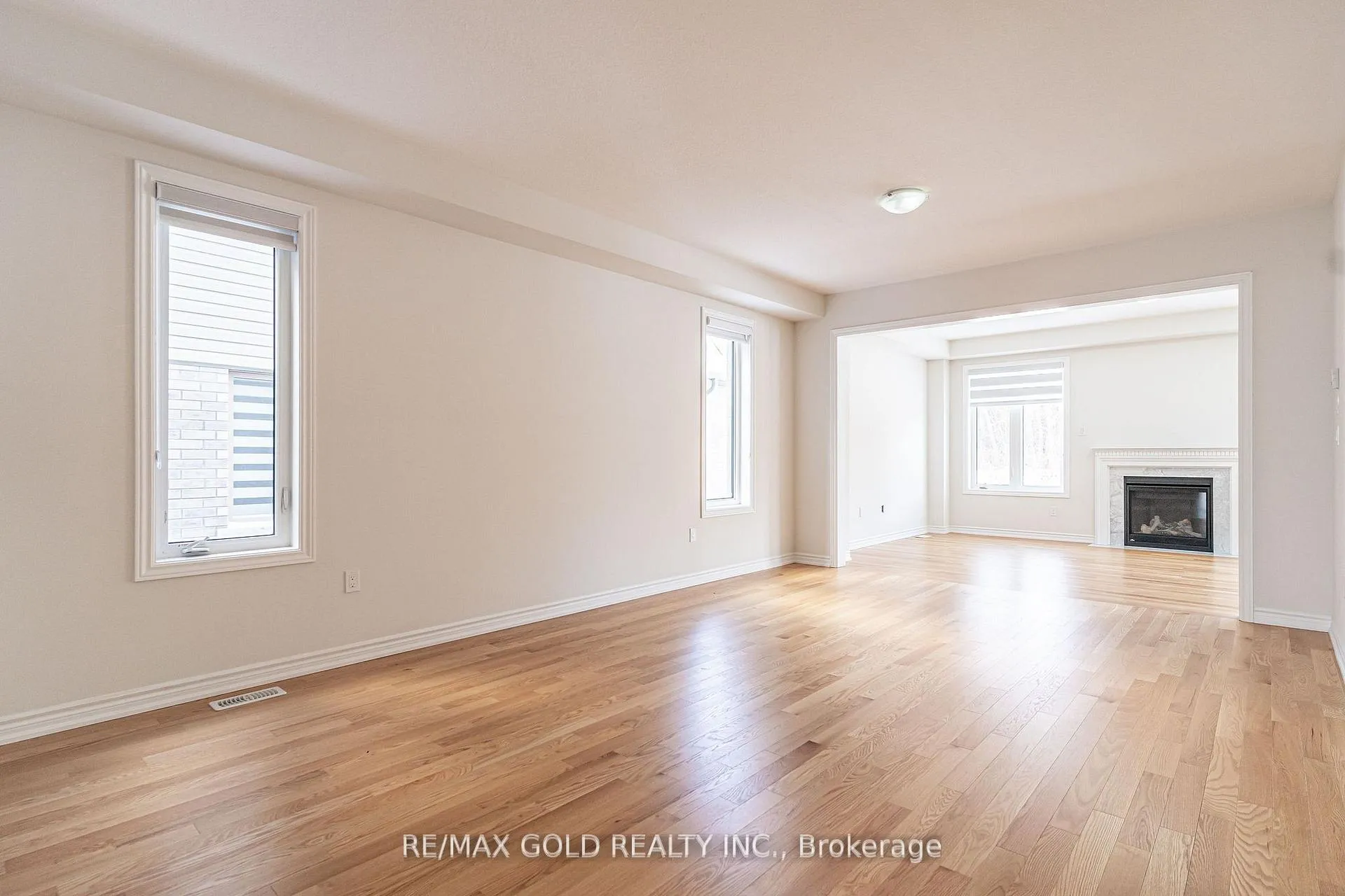 Photo 8 of 33 Gilham Way, Brant, Paris — HOMEH