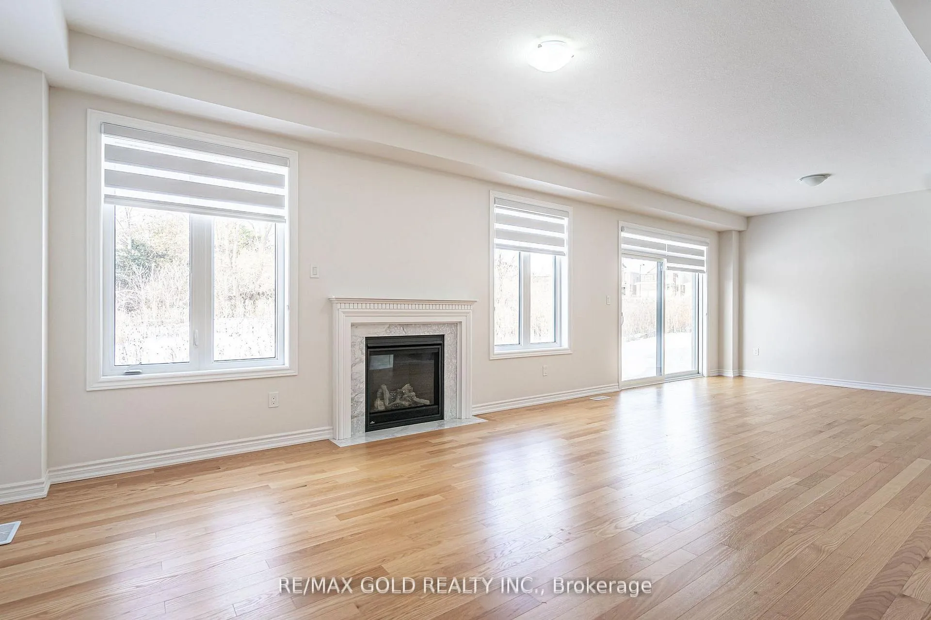 Photo 11 of 33 Gilham Way, Brant, Paris — HOMEH