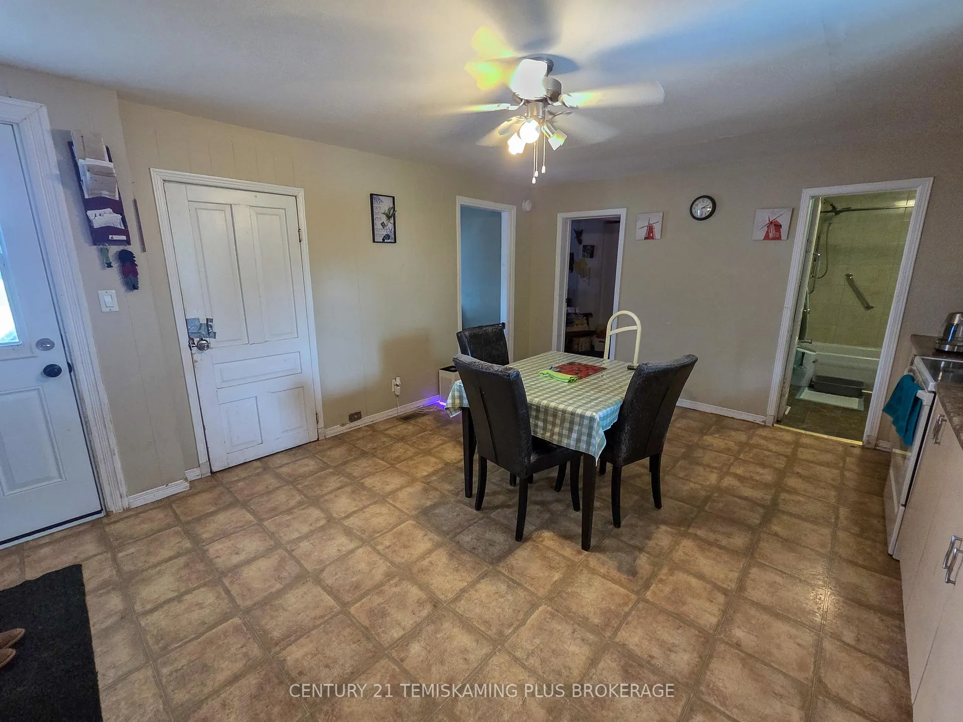 Photo 4 of 37 Jaffray Street, Temiskaming Shores, New Liskeard — HOMEH