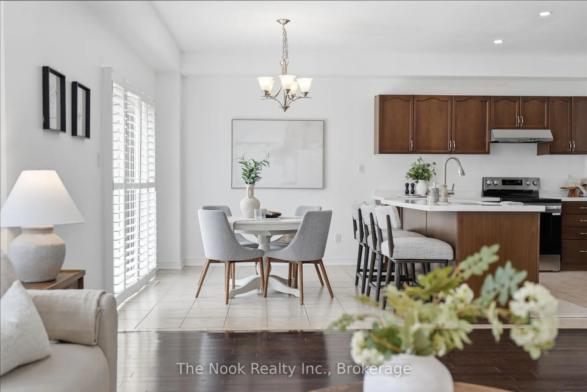 Photo 13 of 10 Sisson Lane, Clarington, Newcastle — HOMEH