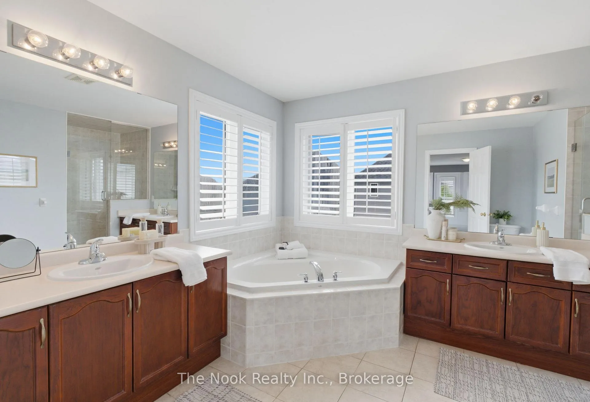 Photo 19 of 10 Sisson Lane, Clarington, Newcastle — HOMEH