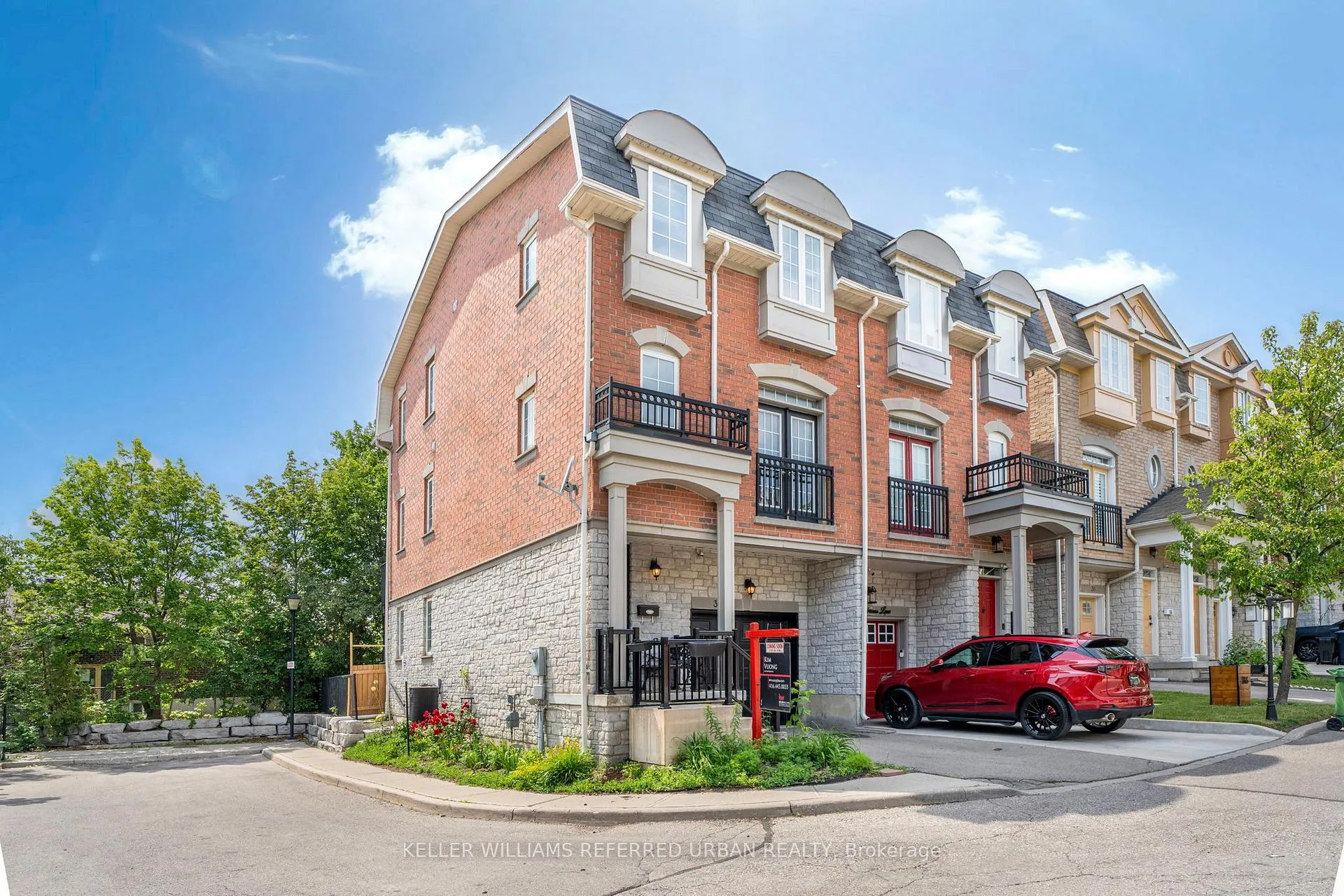 Front of 34 Lambrinos Lane