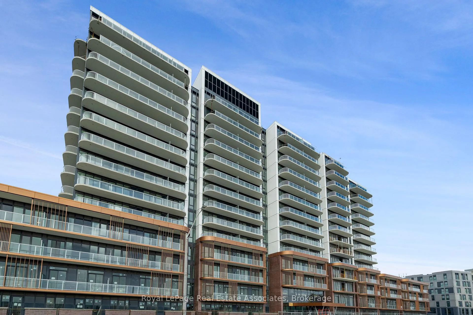 Front of Unit 324, 220 Missinnihe Way