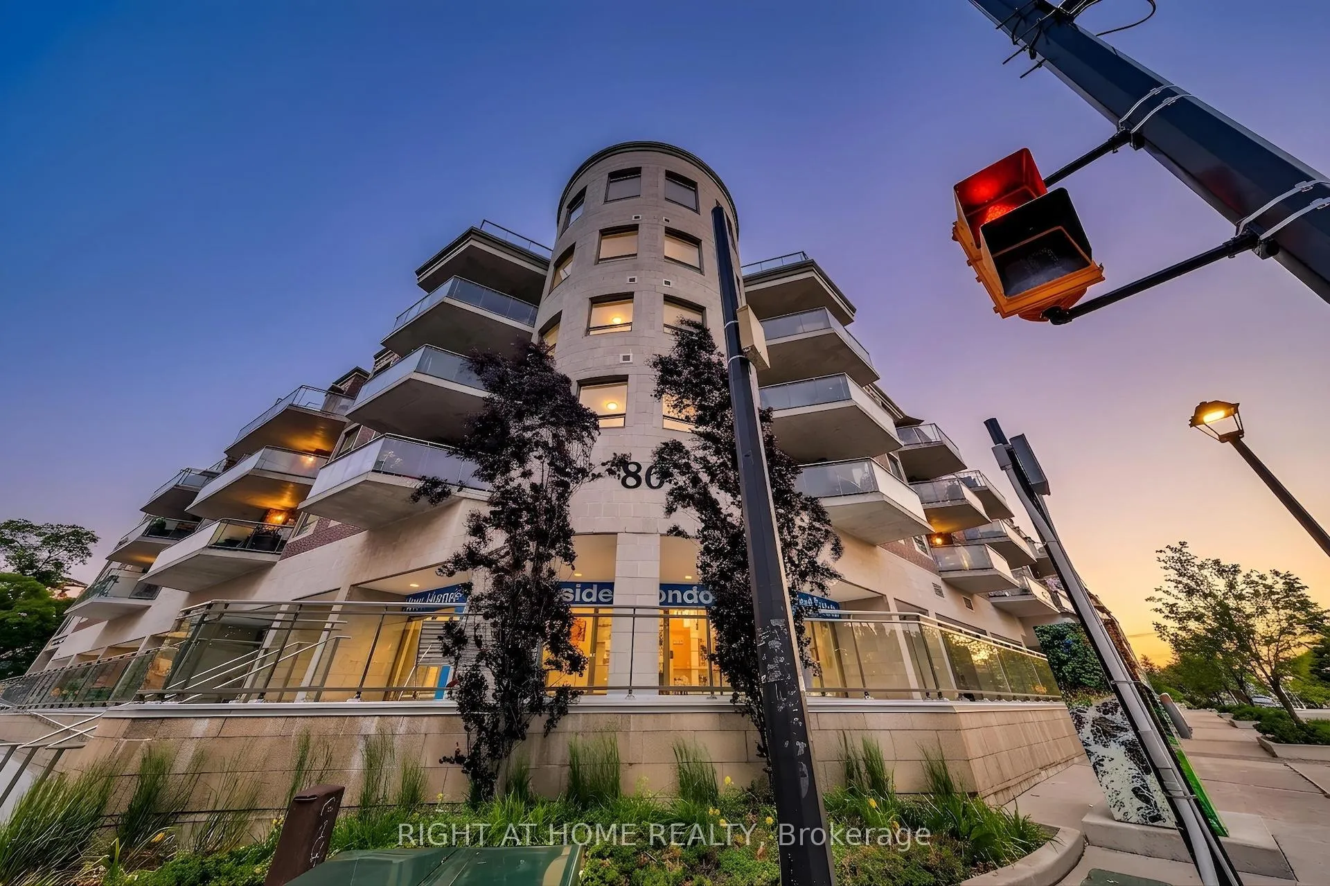 Photo 1 of Unit 316, 86 Woodbridge Avenue, Vaughan, West Woodbridge — HOMEH