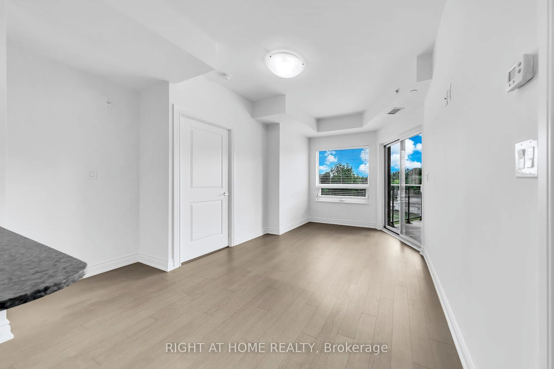 Photo 23 of Unit 316, 86 Woodbridge Avenue, Vaughan, West Woodbridge — HOMEH