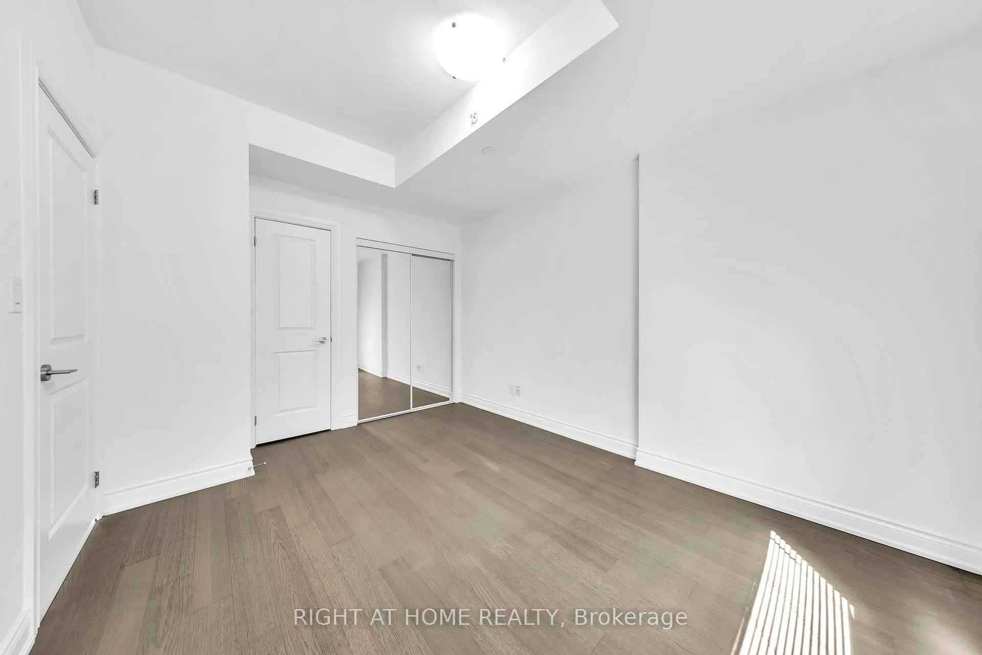 Photo 24 of Unit 316, 86 Woodbridge Avenue, Vaughan, West Woodbridge — HOMEH