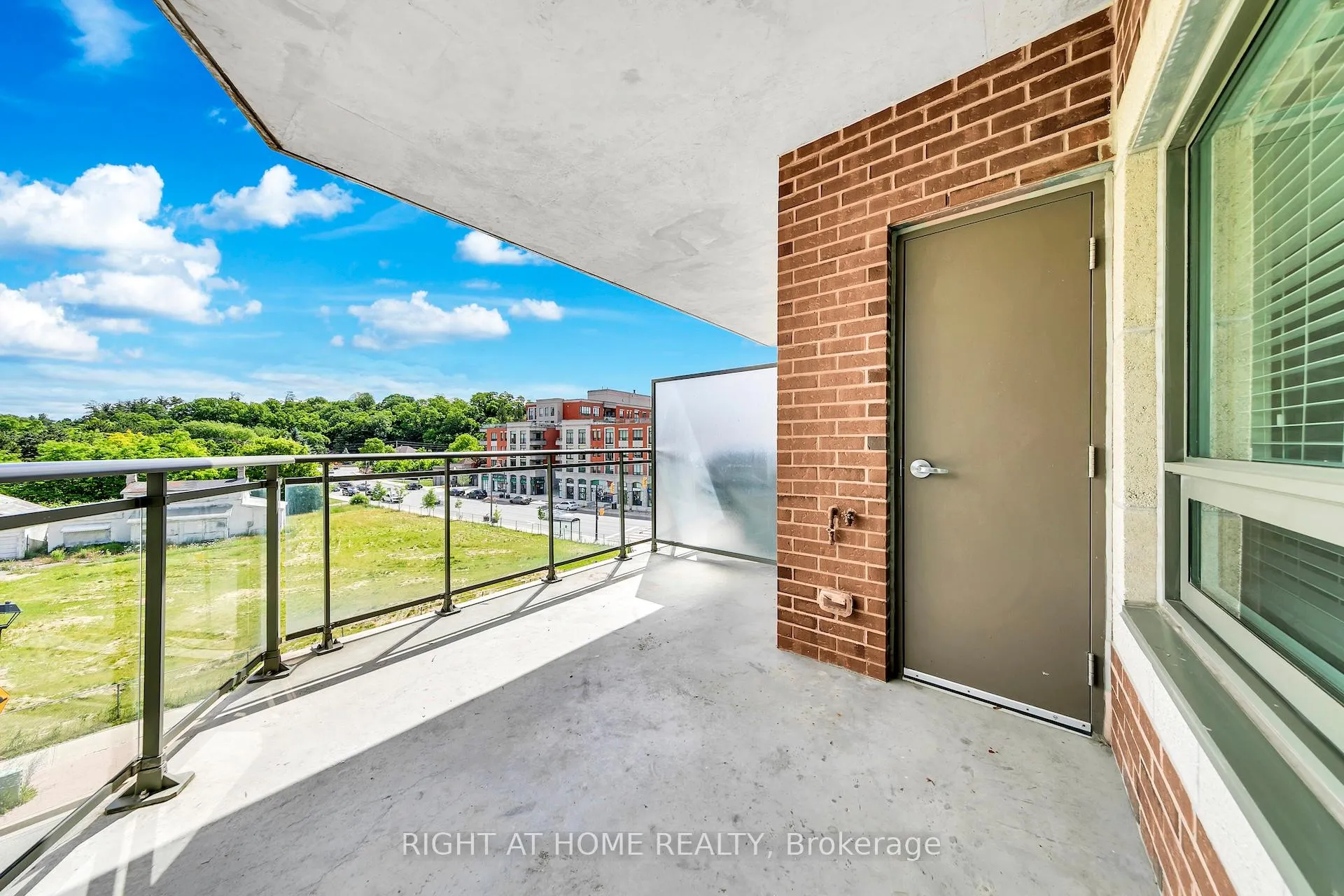 Photo 27 of Unit 316, 86 Woodbridge Avenue, Vaughan, West Woodbridge — HOMEH