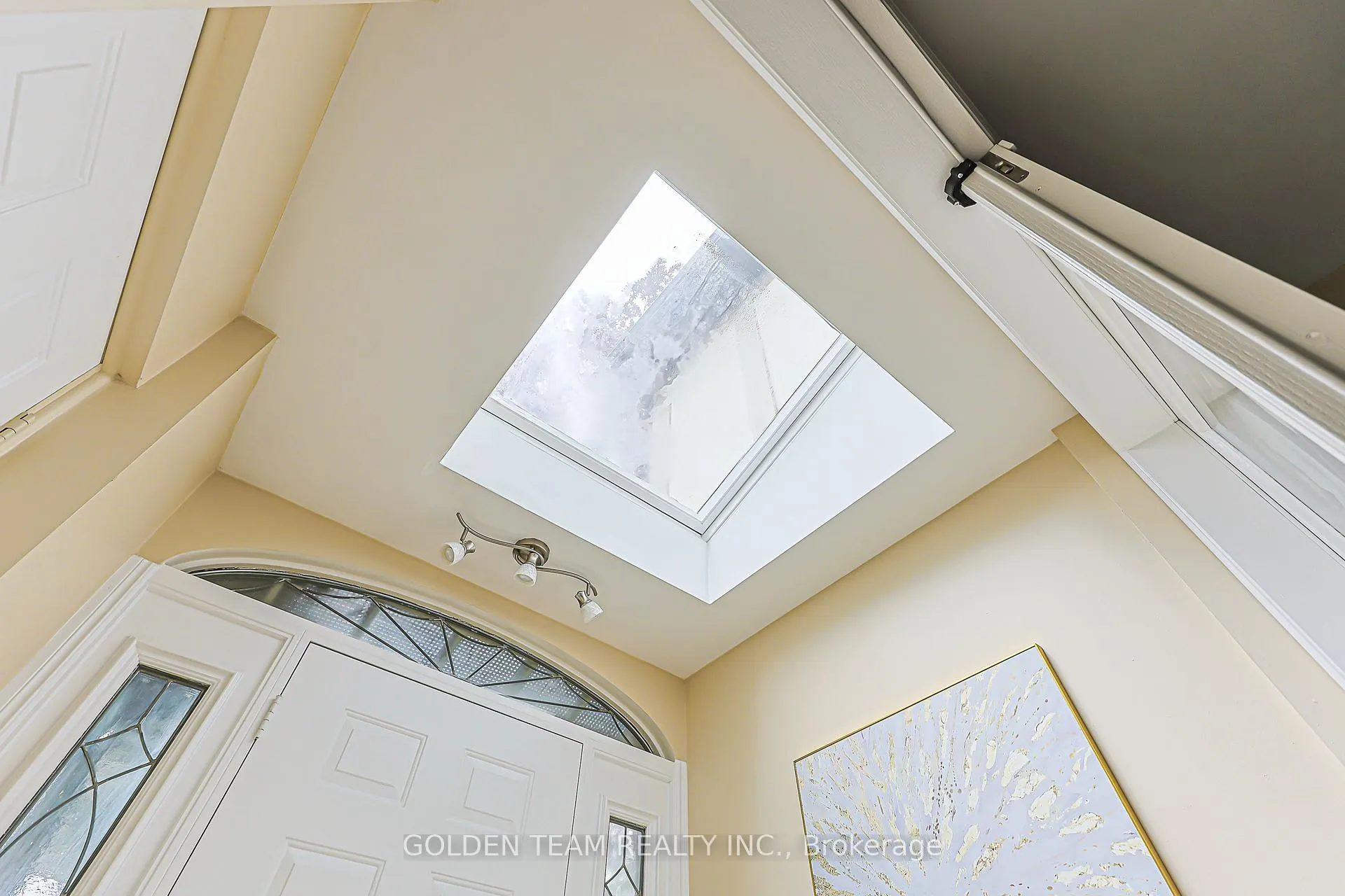 Photo 5 of 13 Elkpath Avenue, North York, St. Andrew-Windfields — HOMEH