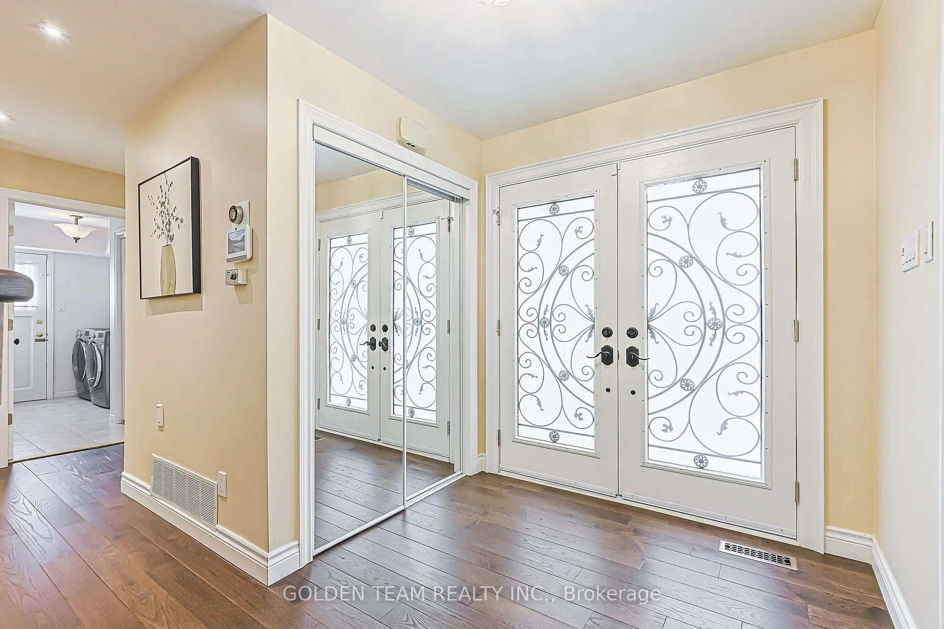 Photo 6 of 13 Elkpath Avenue, North York, St. Andrew-Windfields — HOMEH