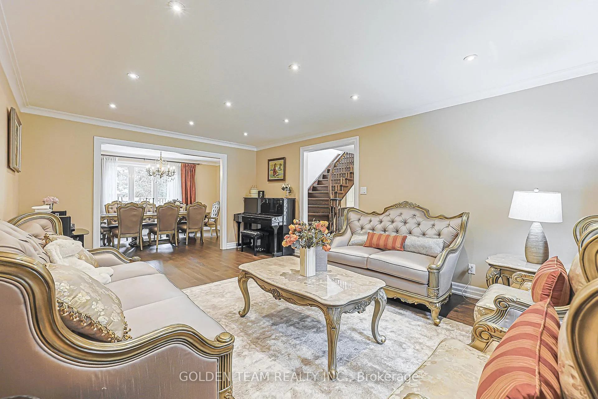 Photo 11 of 13 Elkpath Avenue, North York, St. Andrew-Windfields — HOMEH