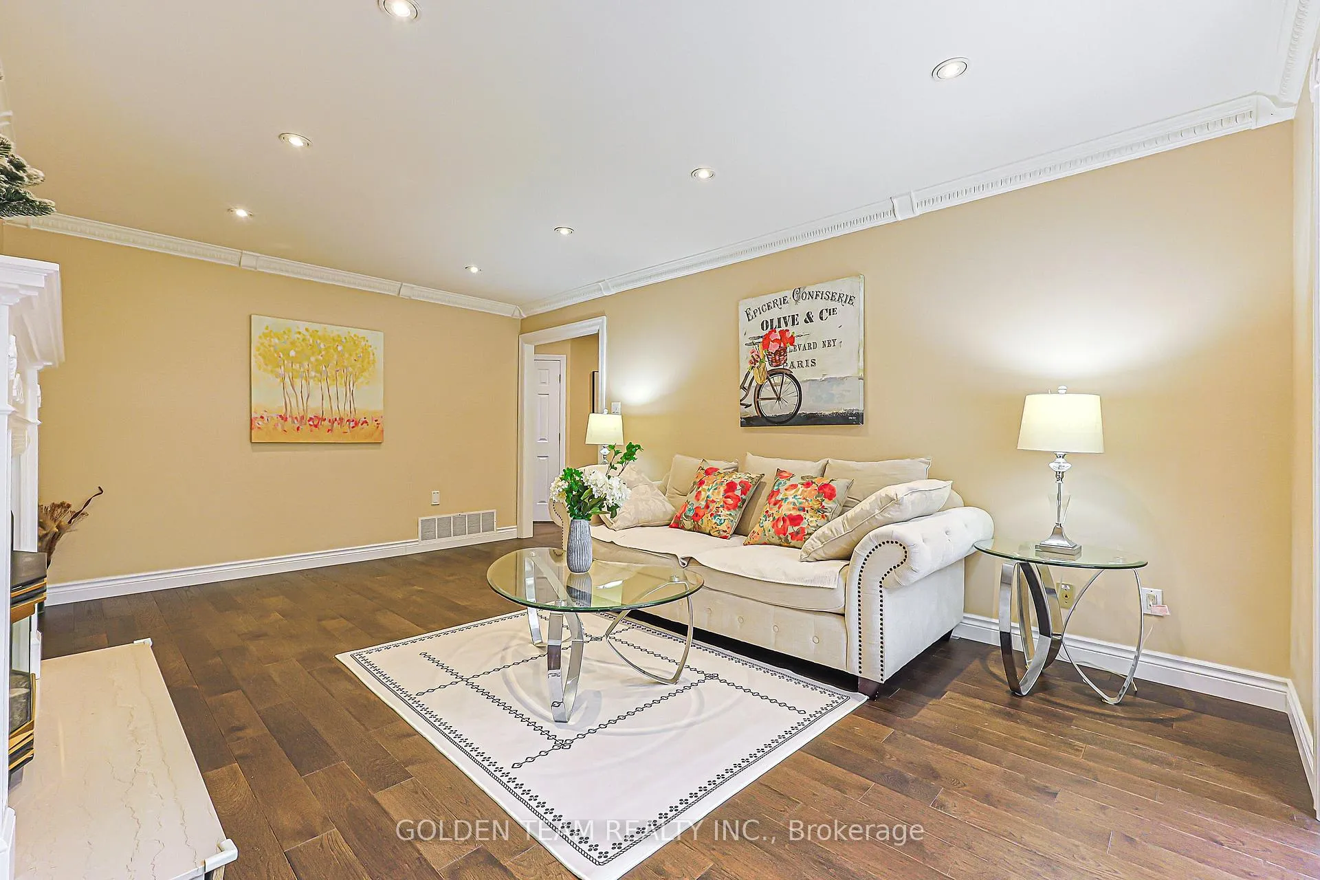 Photo 23 of 13 Elkpath Avenue, North York, St. Andrew-Windfields — HOMEH