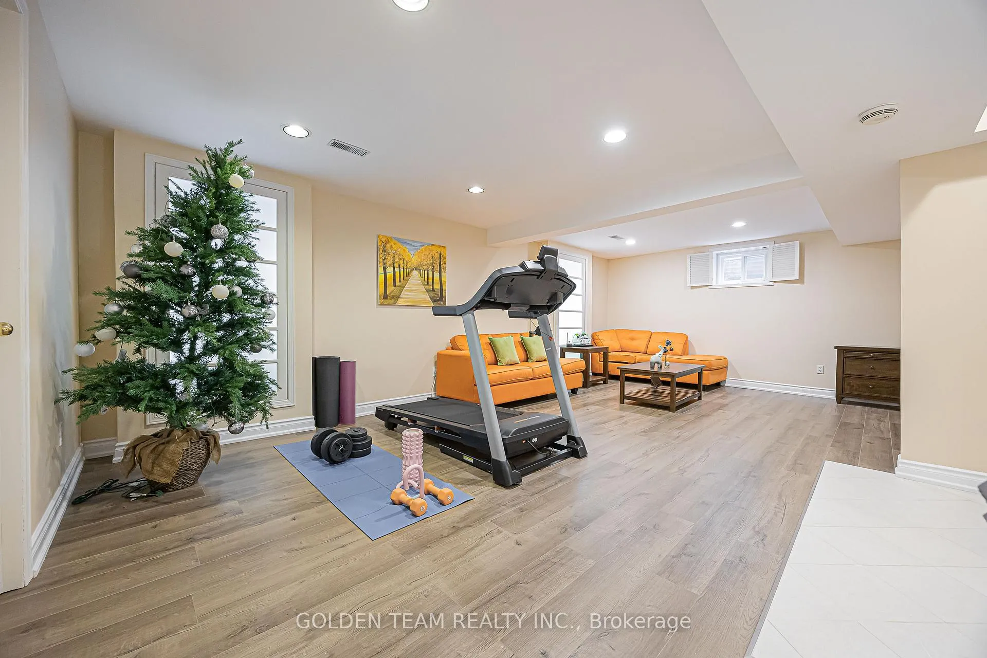 Photo 39 of 13 Elkpath Avenue, North York, St. Andrew-Windfields — HOMEH