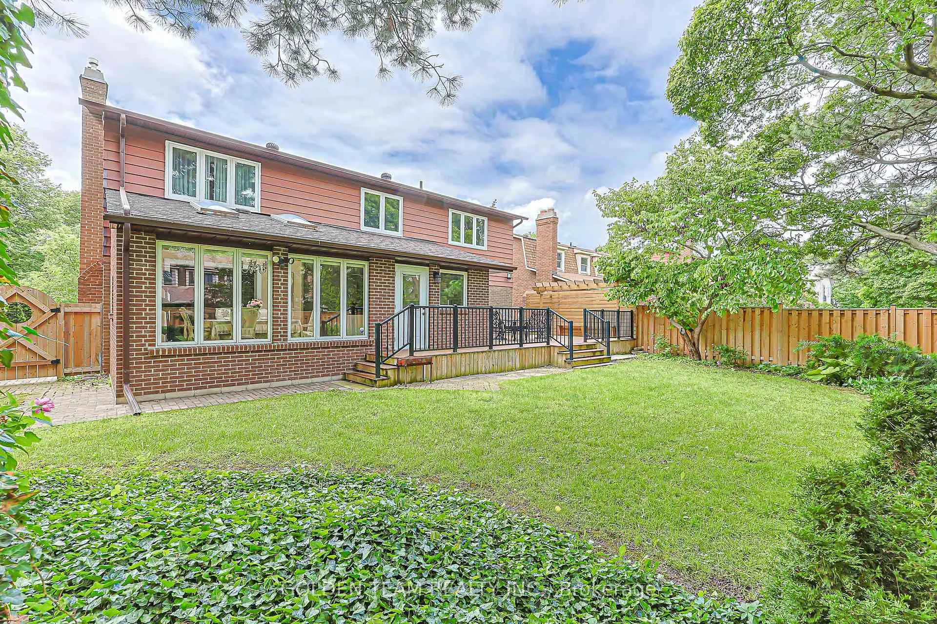 Photo 44 of 13 Elkpath Avenue, North York, St. Andrew-Windfields — HOMEH
