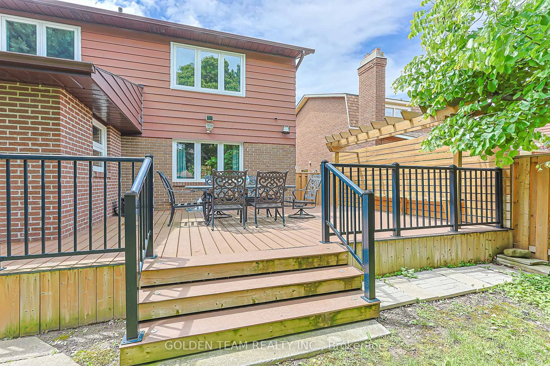 Photo 47 of 13 Elkpath Avenue, North York, St. Andrew-Windfields — HOMEH