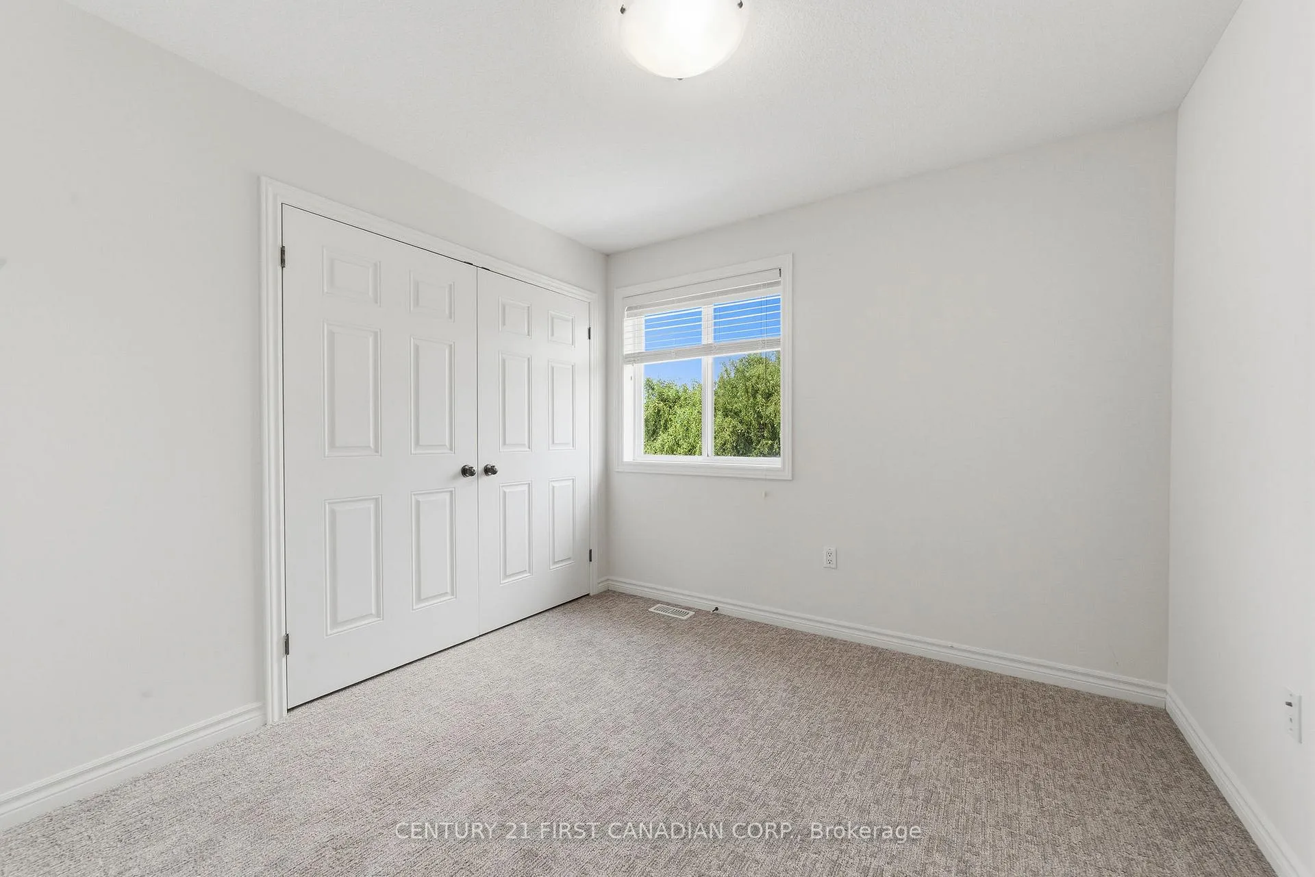 Photo 26 of 126 Radcliffe Crescent, Lucan Biddulph, Lucan — HOMEH
