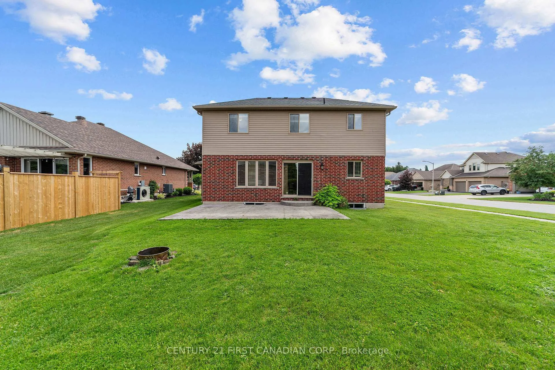 Photo 39 of 126 Radcliffe Crescent, Lucan Biddulph, Lucan — HOMEH