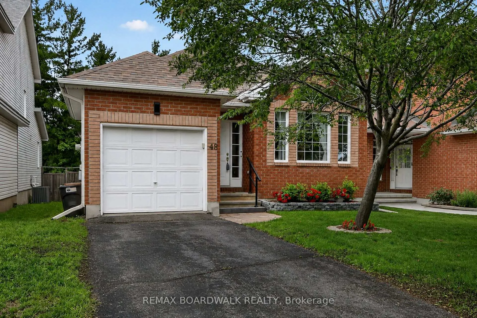 Photo 1 of 48 Maricona Way, Ottawa, Kanata - Kanata Lakes/Heritage Hills — HOMEH