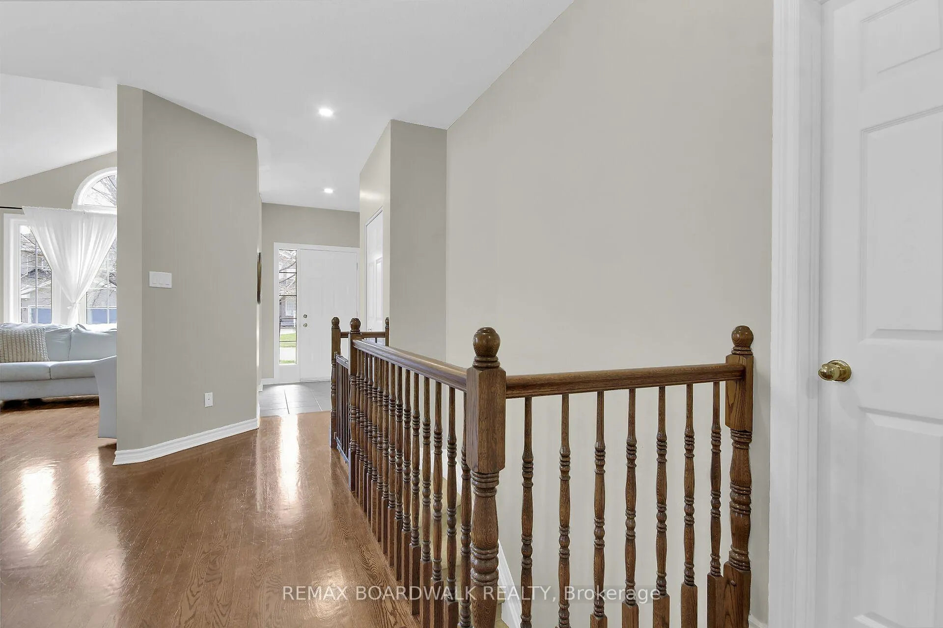 Photo 8 of 48 Maricona Way, Ottawa, Kanata - Kanata Lakes/Heritage Hills — HOMEH