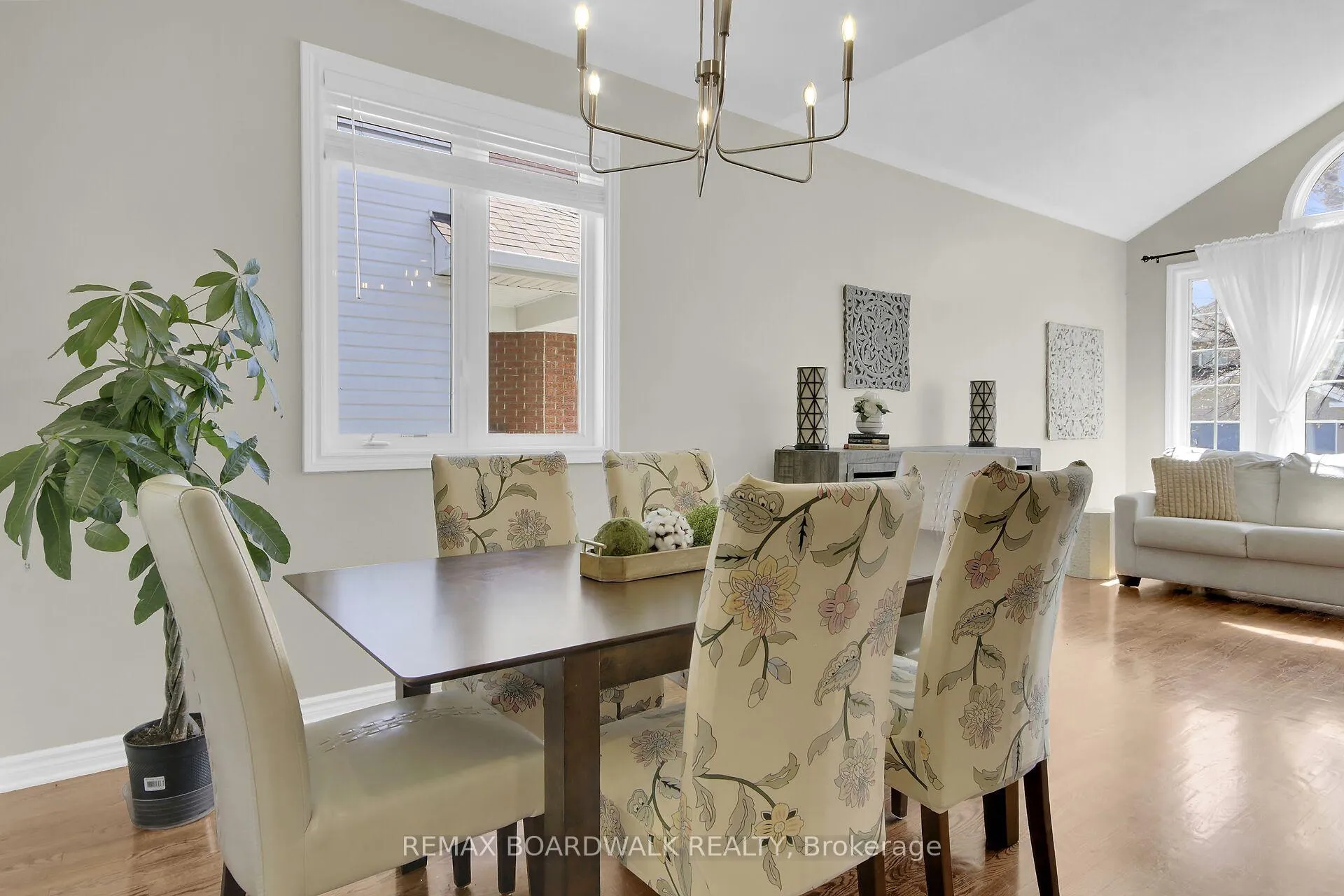 Photo 14 of 48 Maricona Way, Ottawa, Kanata - Kanata Lakes/Heritage Hills — HOMEH