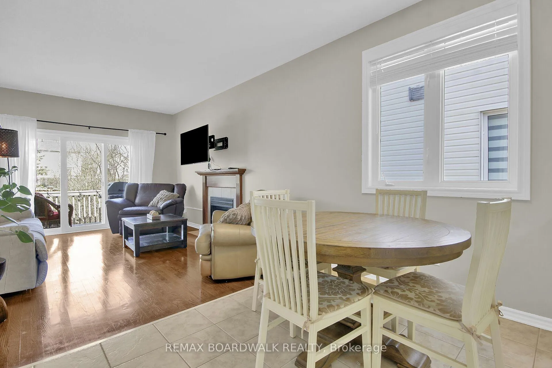 Photo 22 of 48 Maricona Way, Ottawa, Kanata - Kanata Lakes/Heritage Hills — HOMEH