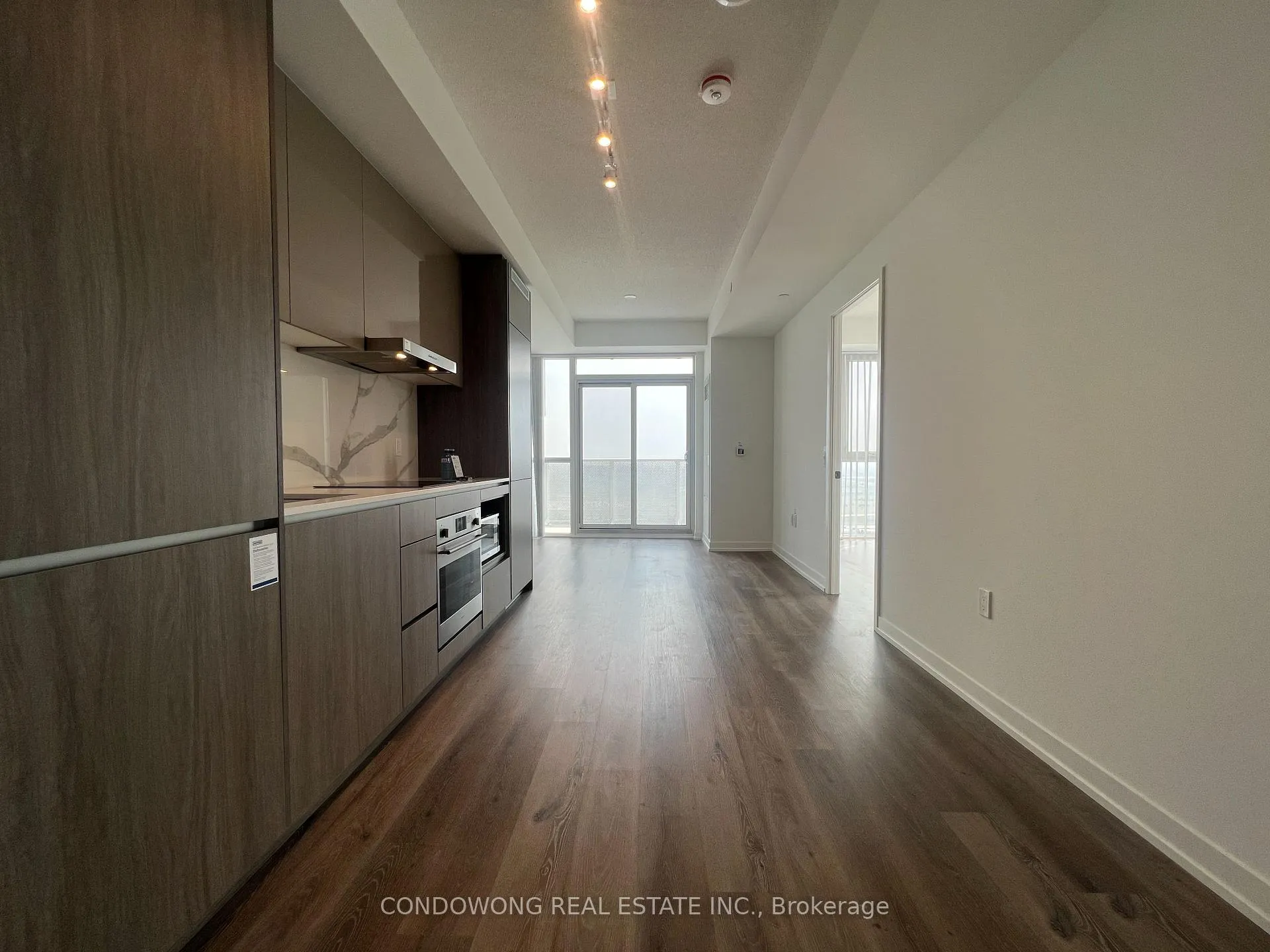 Front of Unit 3712, 28 Interchange Way