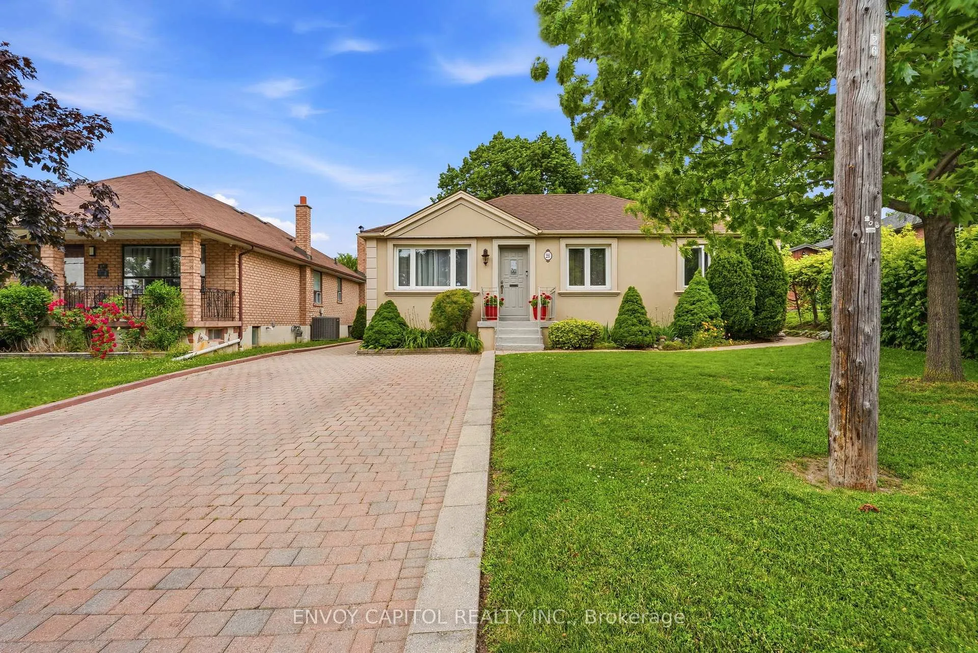 Photo 1 of 26 Deevale Road, North York, Downsview-Roding-CFB — HOMEH