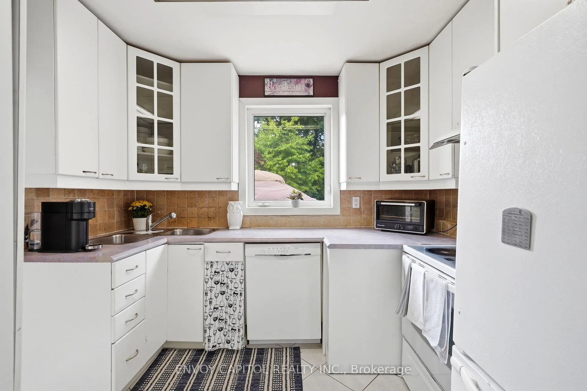 Photo 12 of 26 Deevale Road, North York, Downsview-Roding-CFB — HOMEH