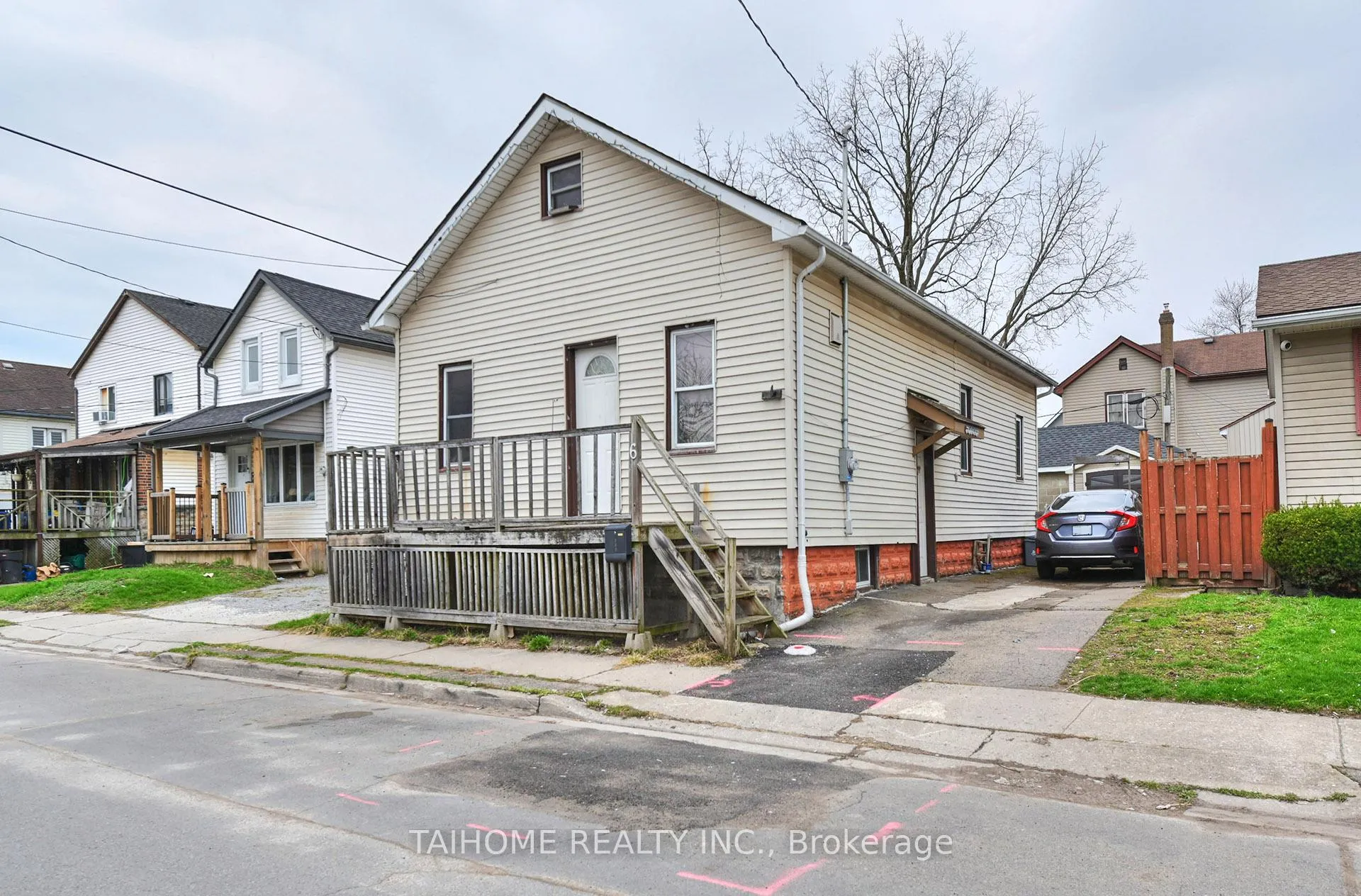 Front of 6 Iron Street